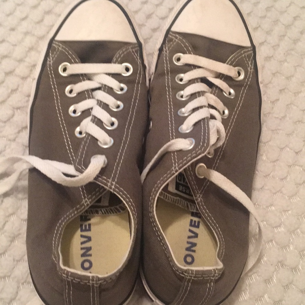 Mens Converse Sneakers Size 6
